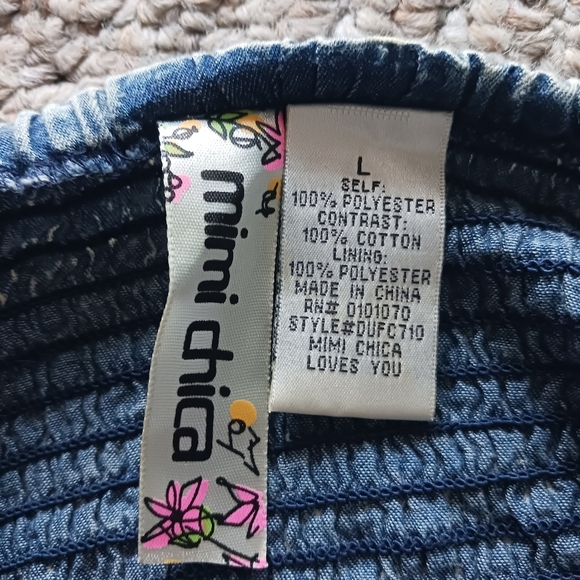 Halter dress - Picture 10 of 12